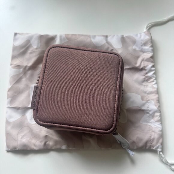 Dagne Dover Arlo Neoprene Tech Organizer - Picture 5 of 6